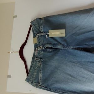 Chico's Platinum Capri Jeans Size 2.5